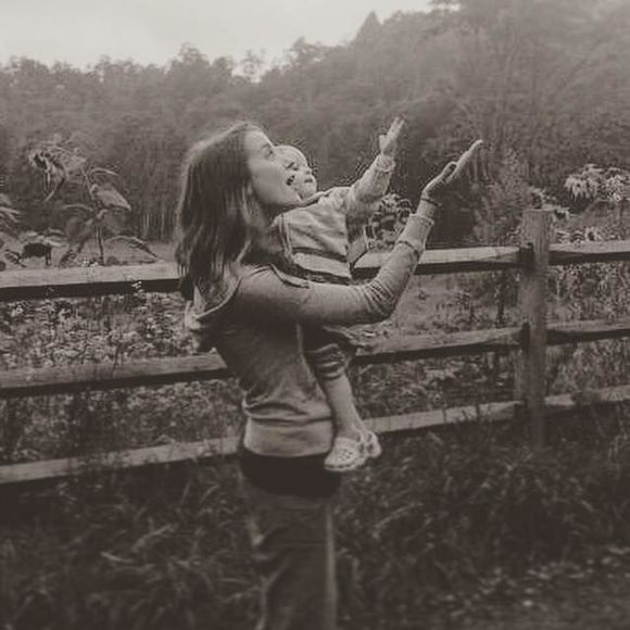 Meet your Posher, Sara - Picture 1 of 1